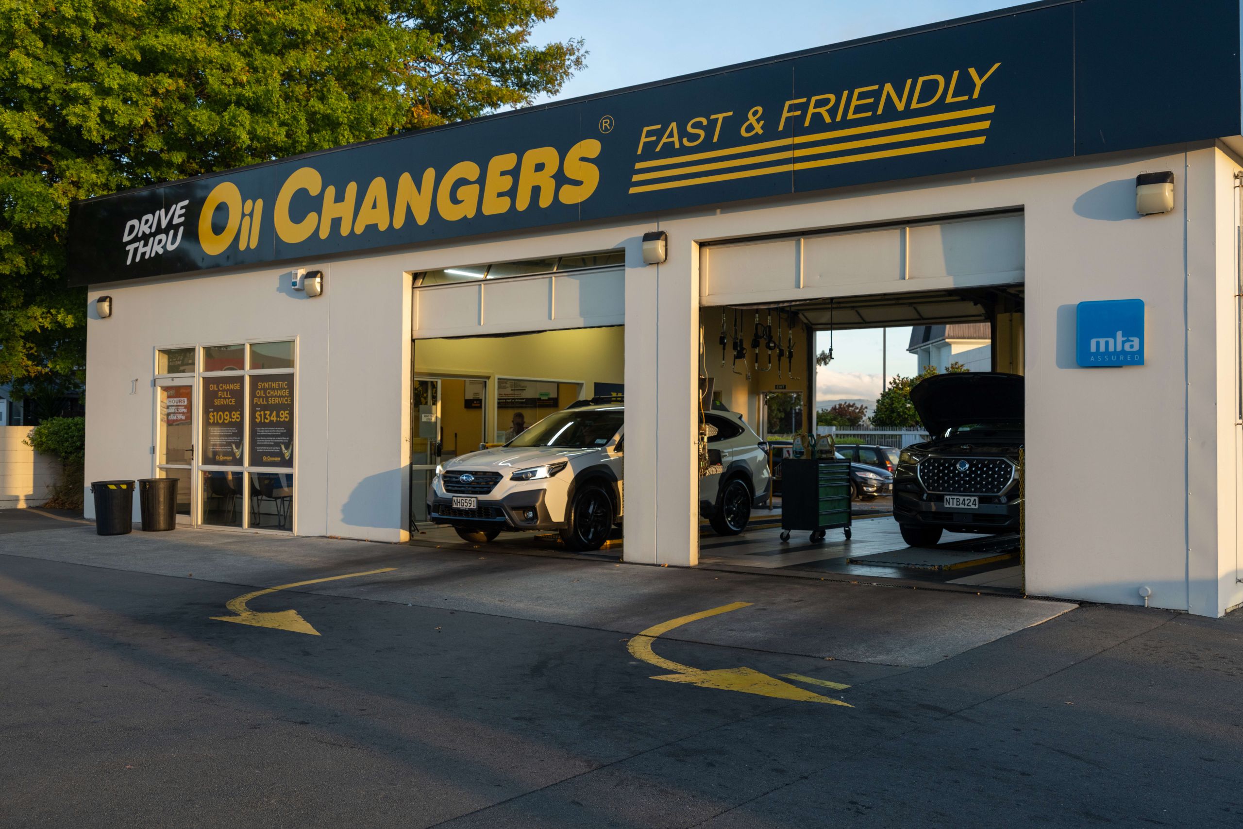 Oil Changers (16 of 17)